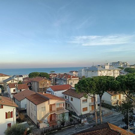 Hotel La Torre Cervia Exterior photo