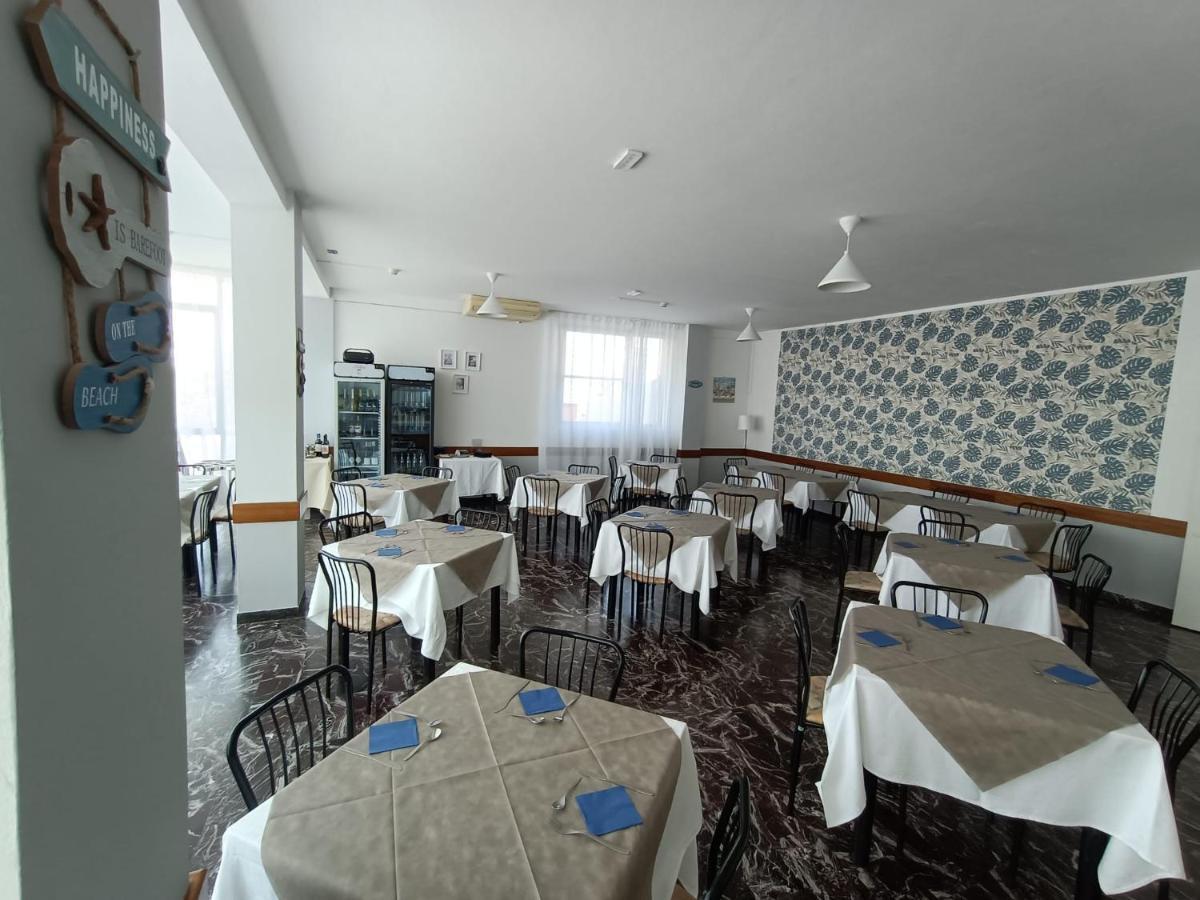 Hotel La Torre Cervia Exterior photo